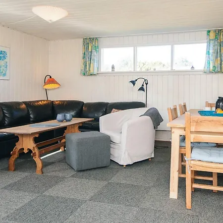 6 Person In Hvide Sande